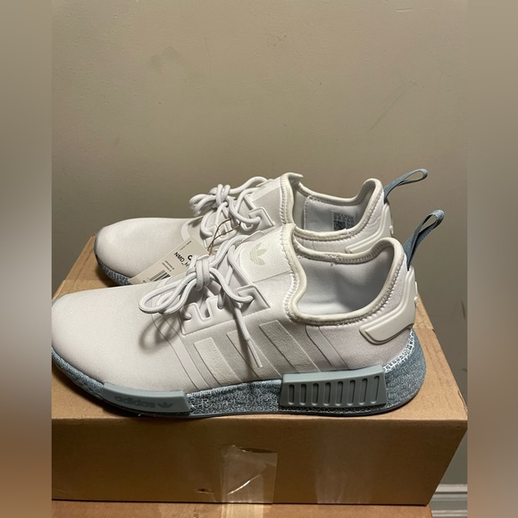 Brand New Adidas NMD GY1118 - Picture 4 of 4
